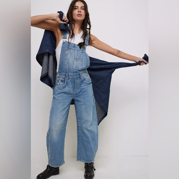 Free People Denim - Free People We The Free Good Luck Barrel Overalls ultra light beam size XL
